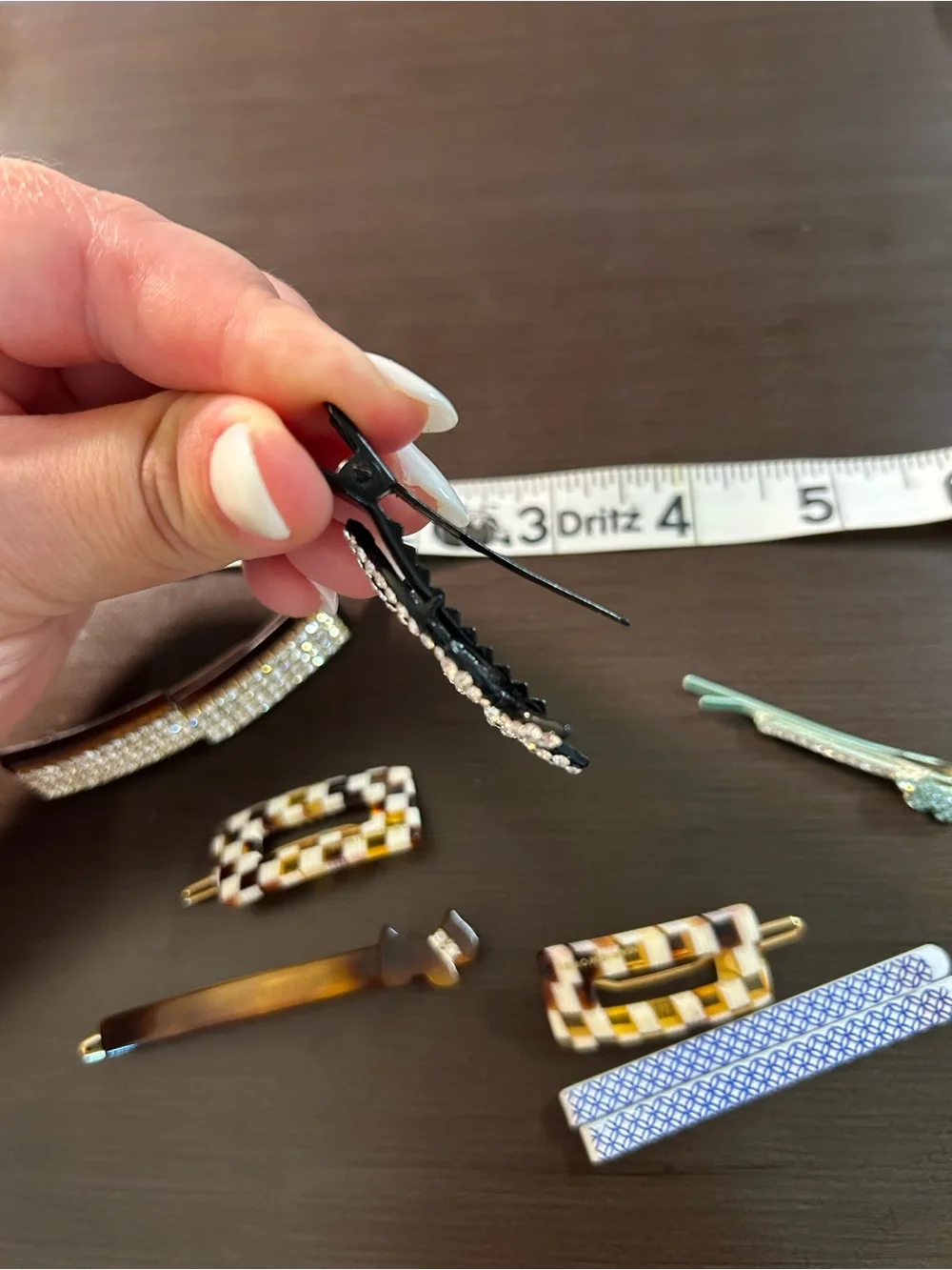 Mixed Decorative Hair Clips - Set of 8